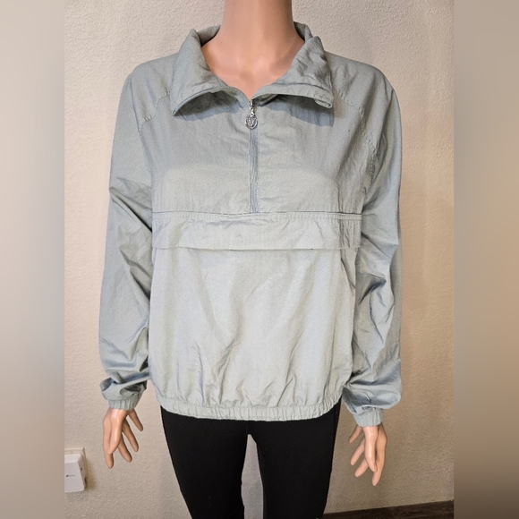 VICTORIA'S SECRET On Point Hottie Light Green Half Zipper Jacket. Size M - Picture 1 of 9